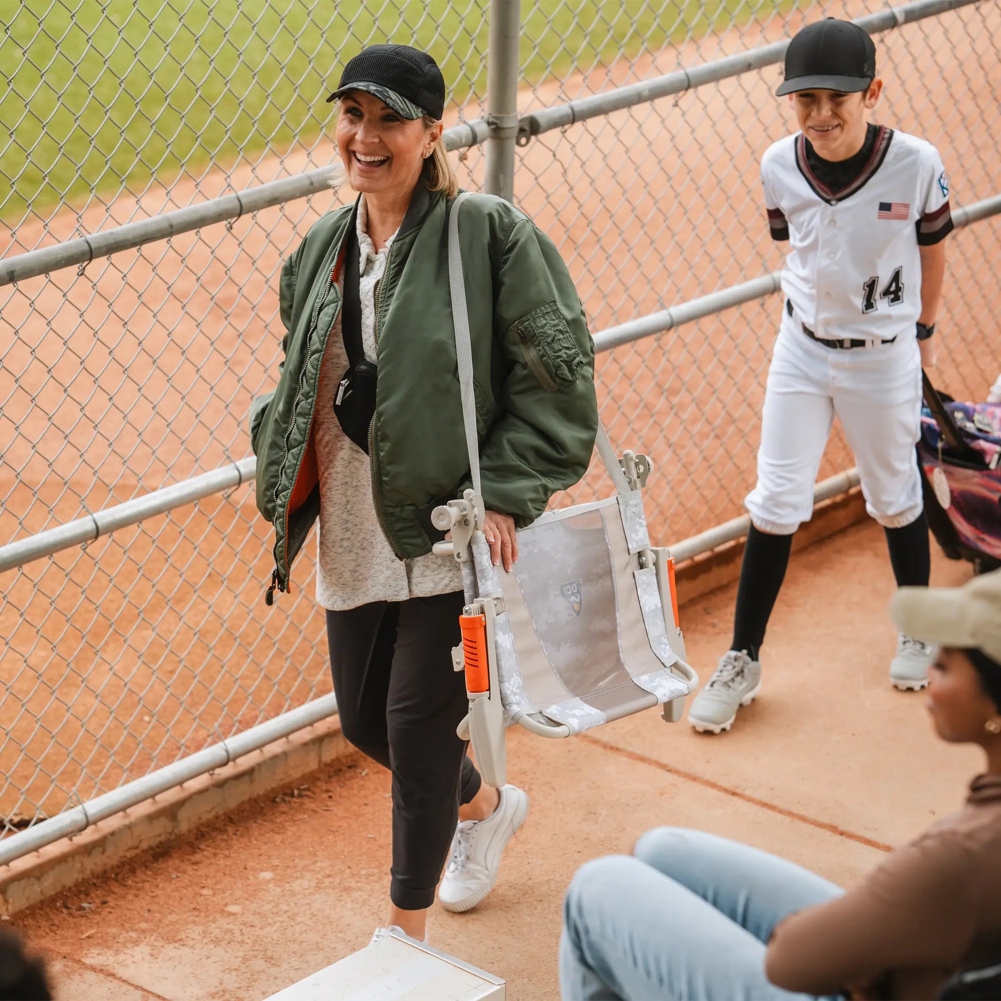 Stadium Rock-Cliner™ - Clean Comfort