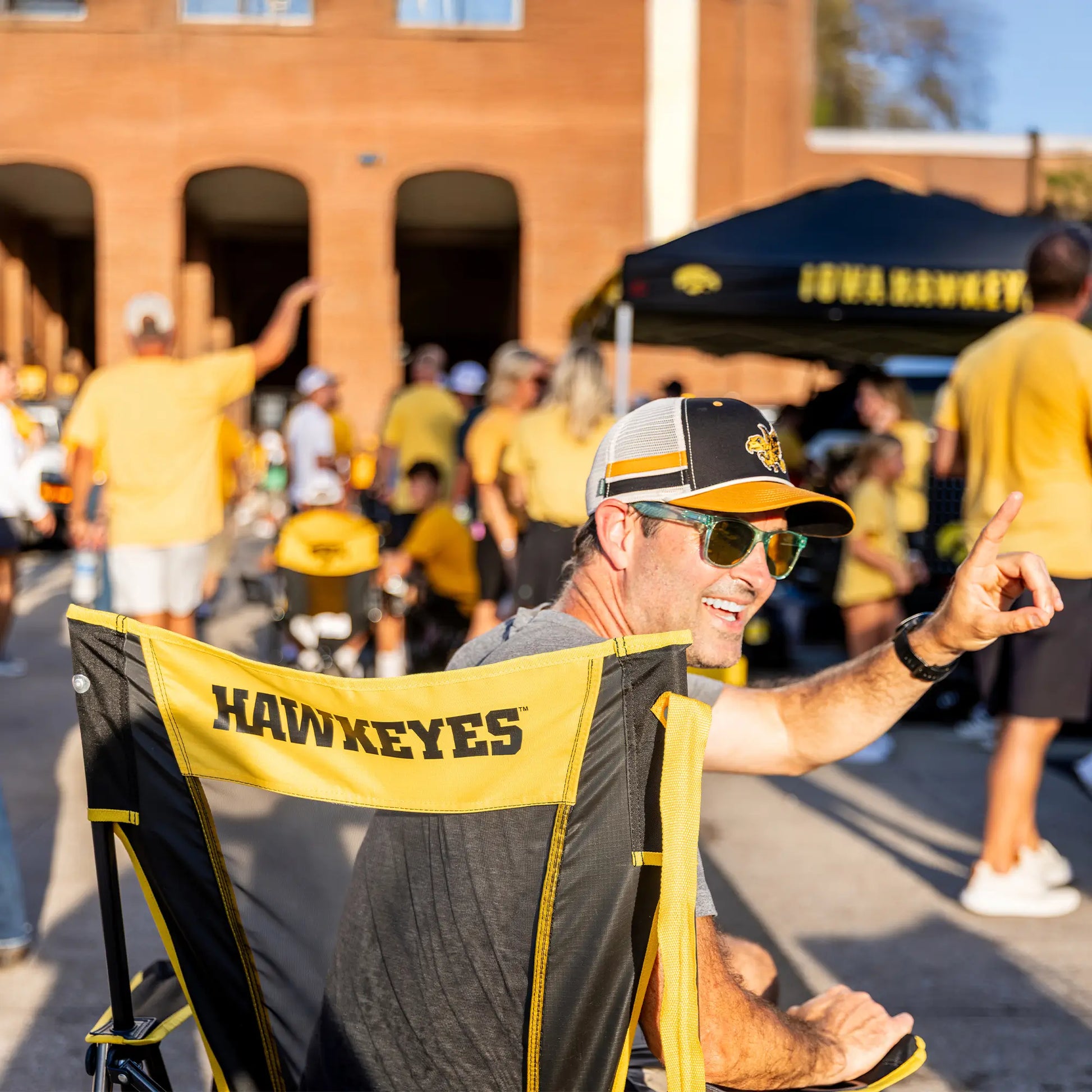College Comfort Pro Rocker™ - Iowa Hawkeyes - Classic Pick